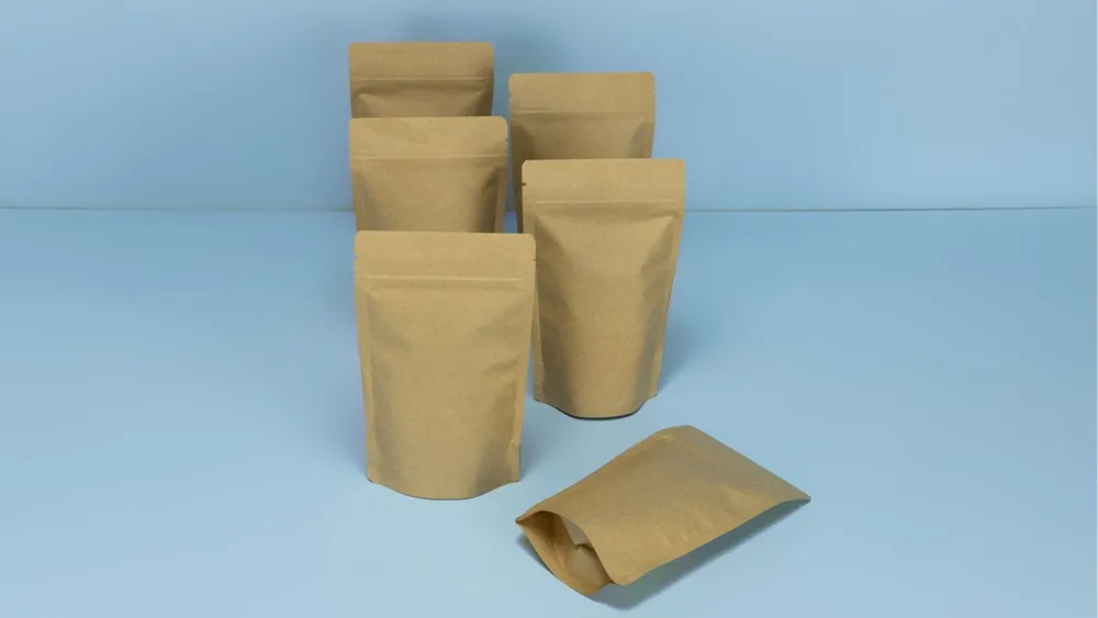 Confezioni Doypack non stampate per prodotti per animali Confezioni Doypack non stampate per prodotti per animali